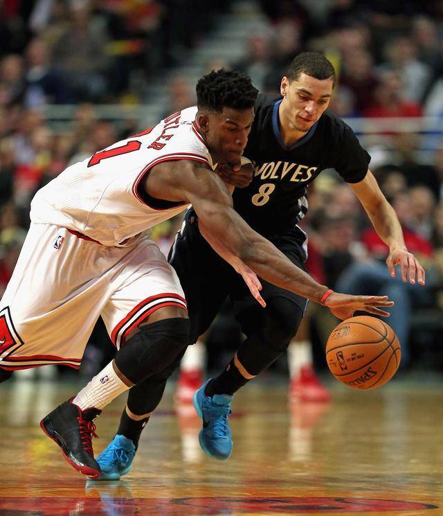 跑路线既没 跑路线既没