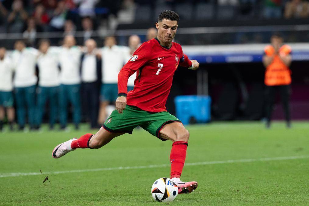 融入球队名 融入球队名